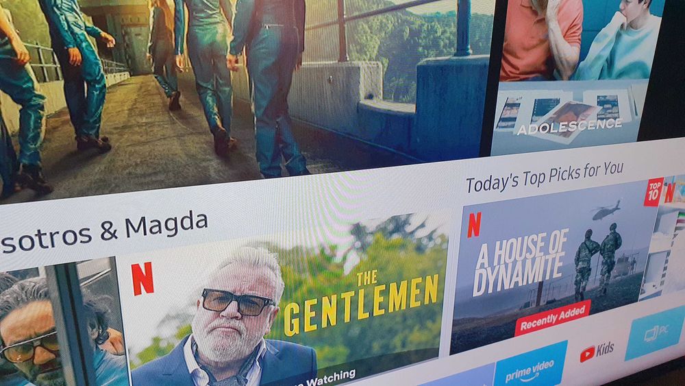 Telewizor Samsung Smart TV UHD 43" WIFI, Netflix, HBO (UE43RU7102K)