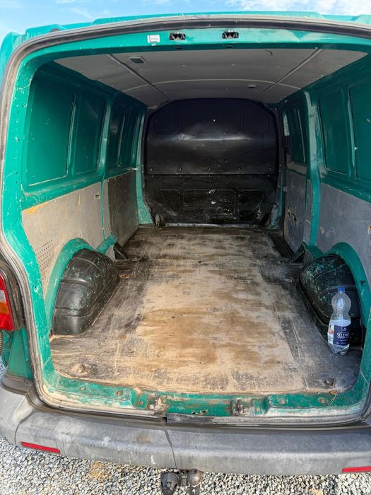 VW Transporter T5 Long 2008r. Bez klimy.