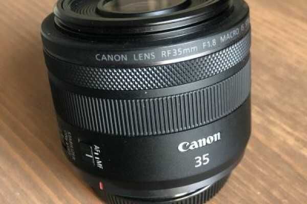 Canon RF 35mm f/1.8 STM Macro