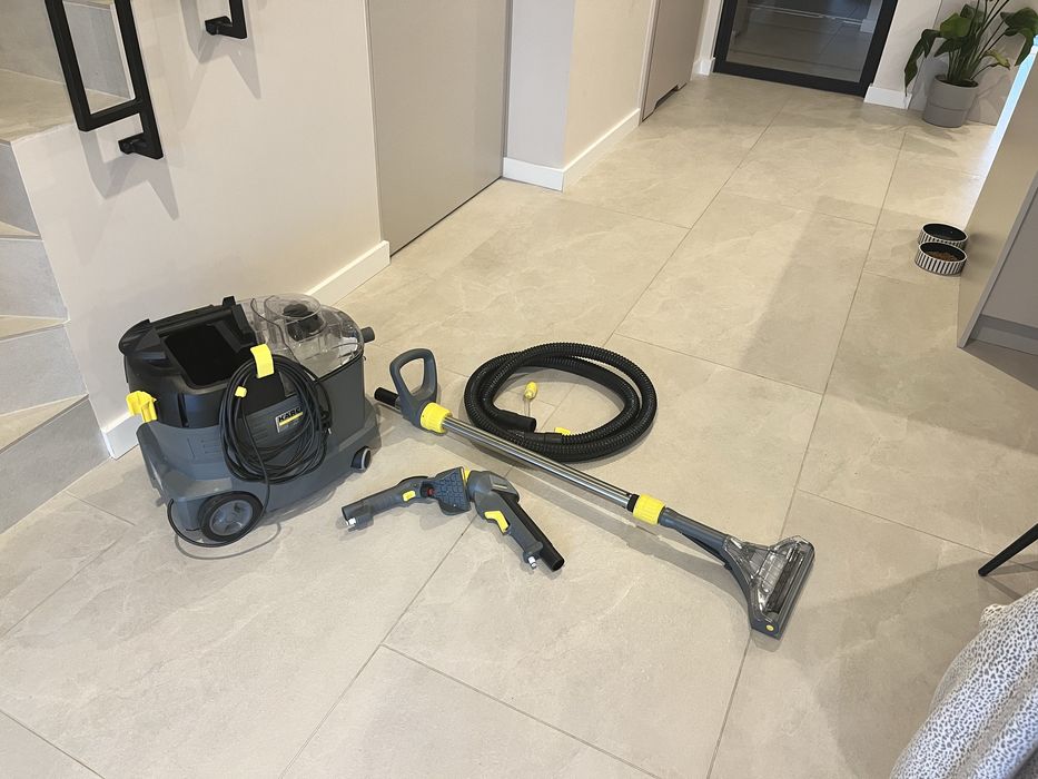 Karcher Puzzi 8/1 Adv