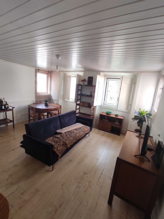 Arrendo quarto. Lisboa _ Graça