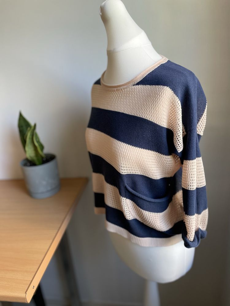 Sweterek oversize w paski