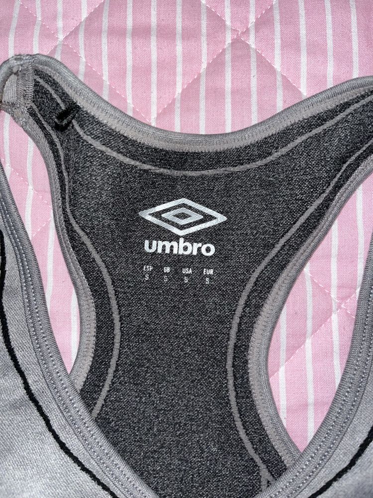 Top ginasio Umbro