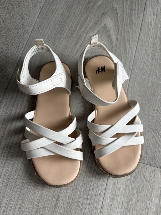 Sandałki rozmiar 28