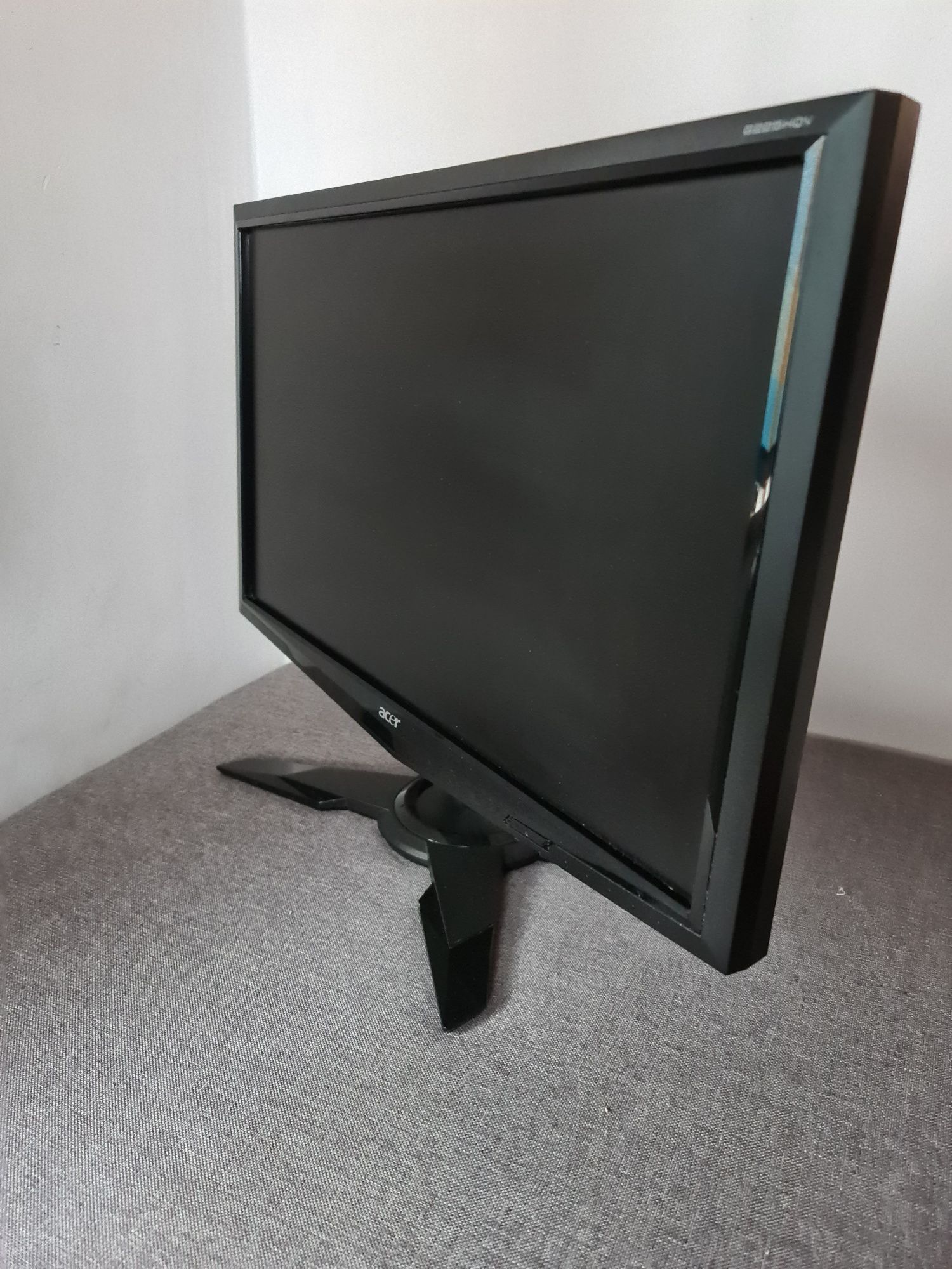 Monitor 22" Full HD