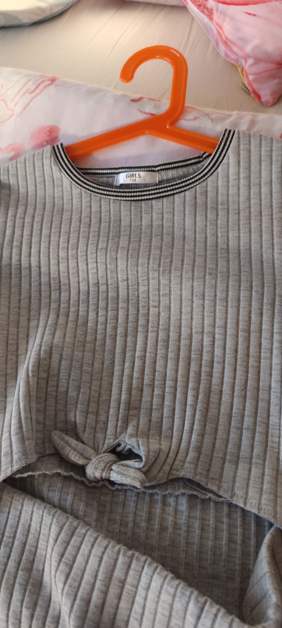Bawełniana sukienka mini dopasowana prążek 152/158 odkryty brzuch