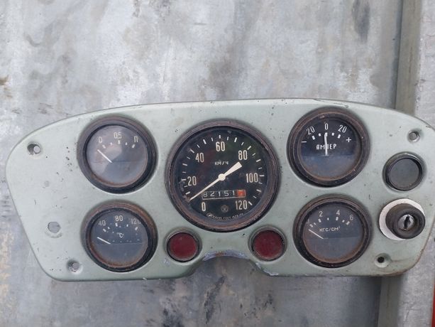 Deska rozdzielcza liczniki zegary GAZ 53