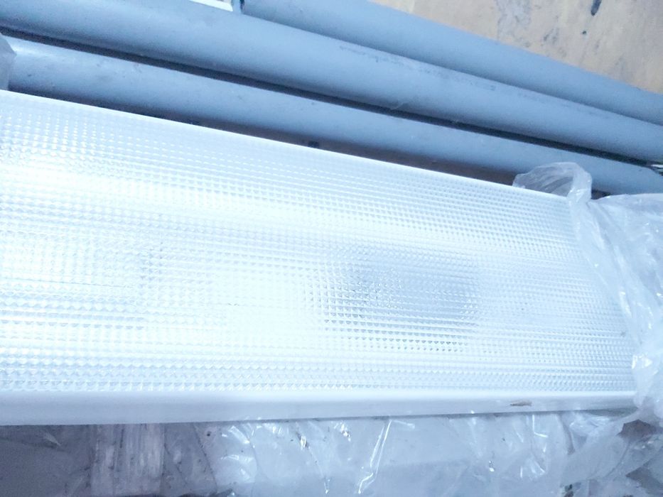 Лампа денного світла 123 см