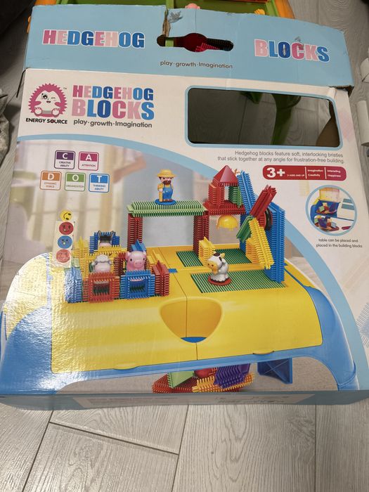 Стіл іжачок конструктор