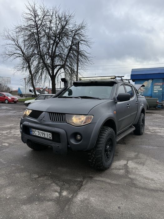 Продам л200 2.5дизель