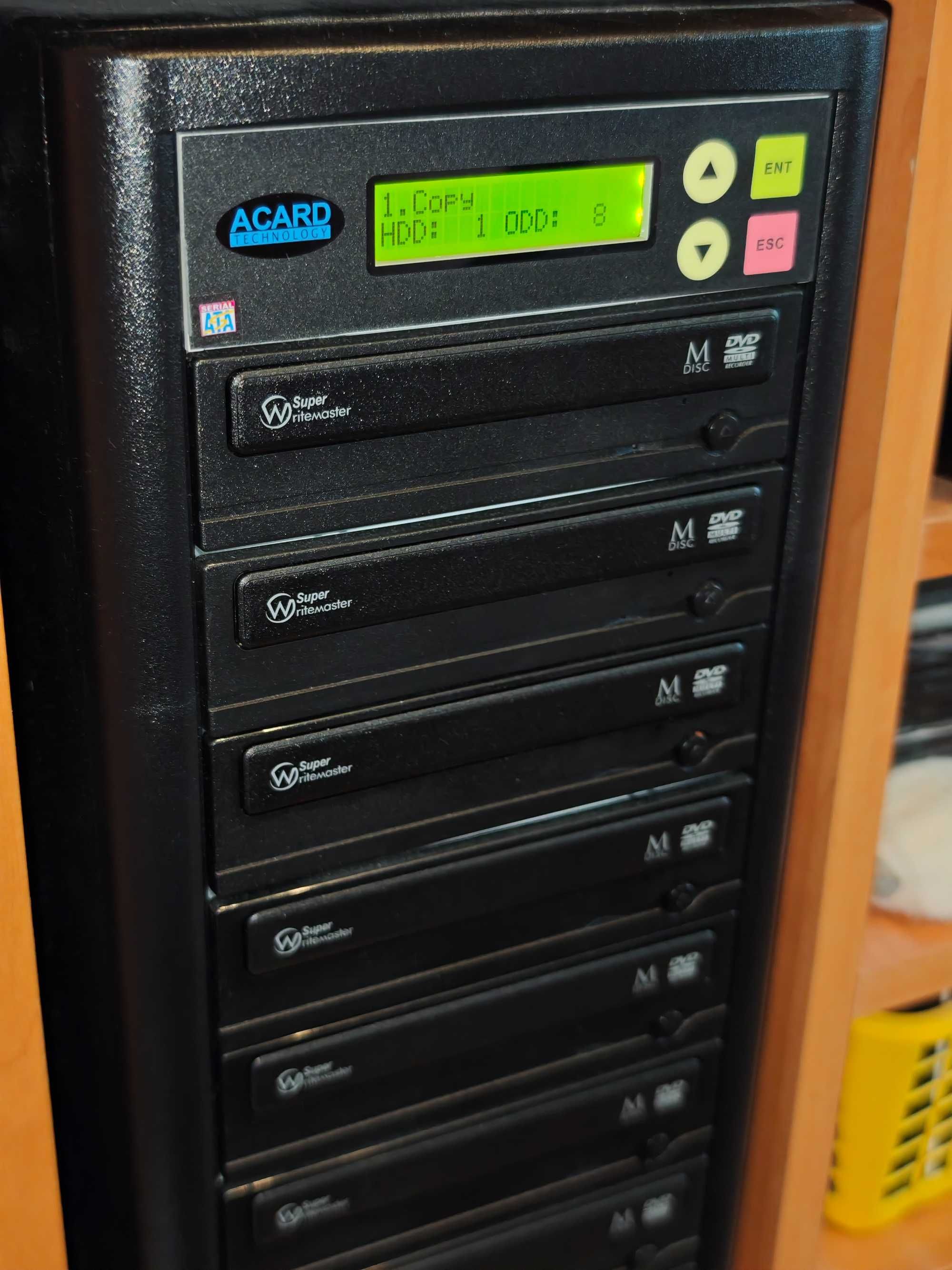 Duplikator DVD ACARD Technology  8 DVD / CD / 1 HDD