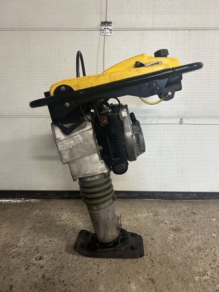 Używany skoczek stopa wibracyjna Wacker BS 50-2 (15) rok 2020