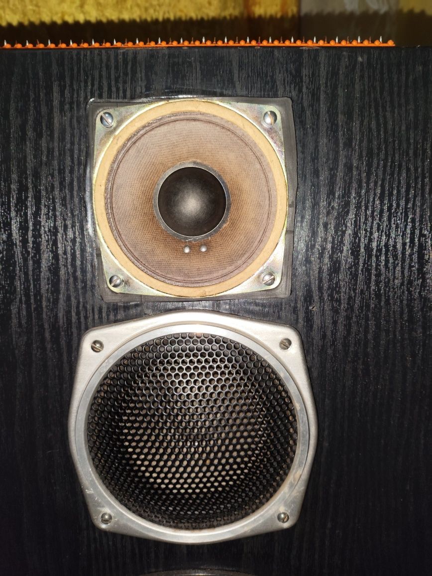 Продам комплект японский усилитель Denon и колонки амфитон 35ас-018