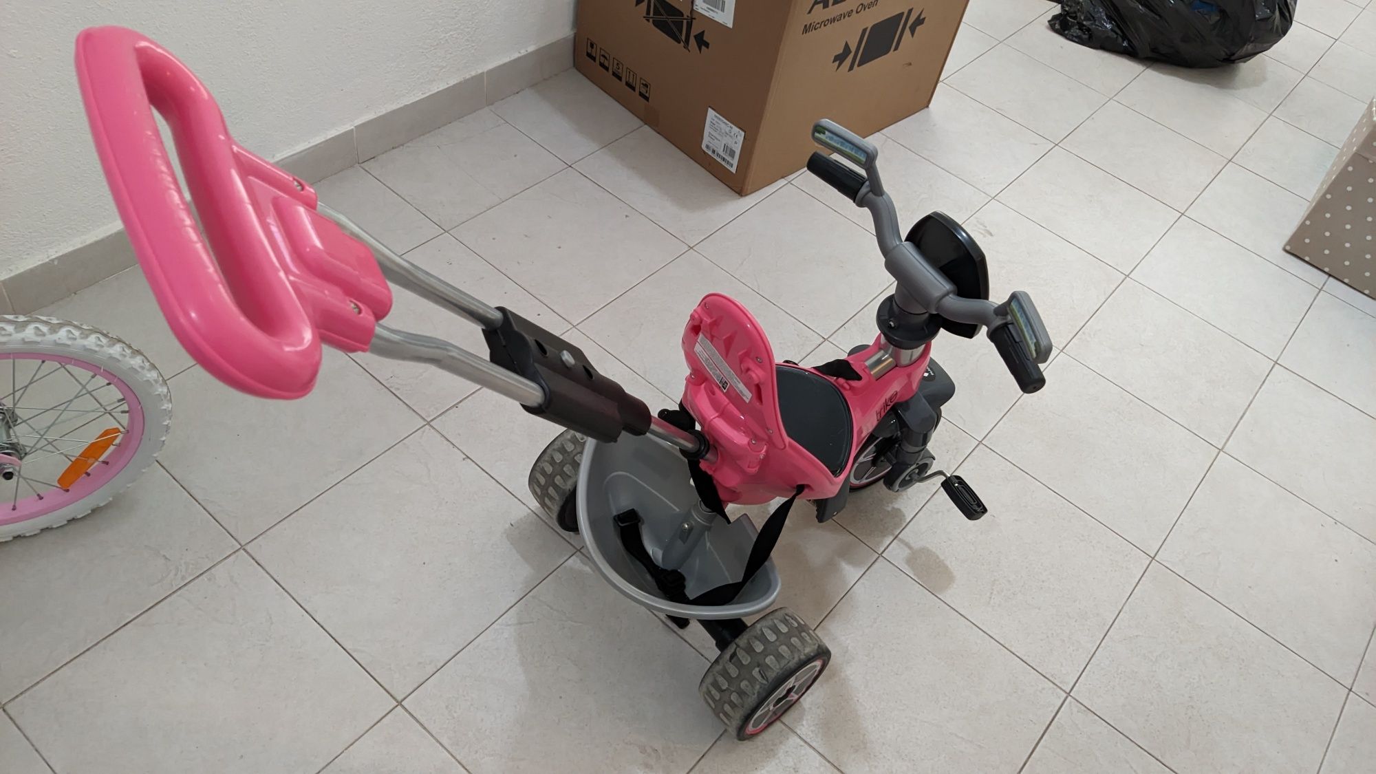 Triciclo rosa body trike