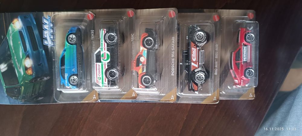 Hot wheels zestaw samochodów+ cool kombi