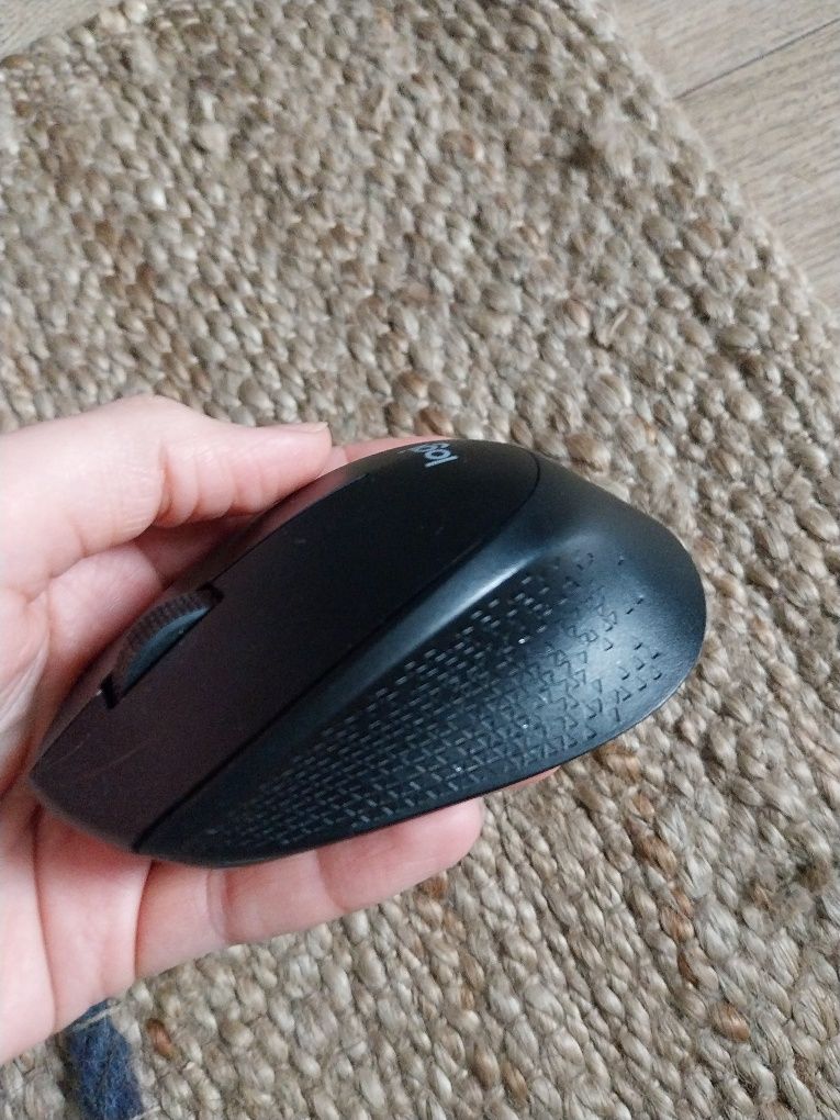 Myszka logitech m330