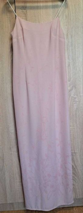 Продам ніжне вечірнє плаття рожевого кольору, розмір М