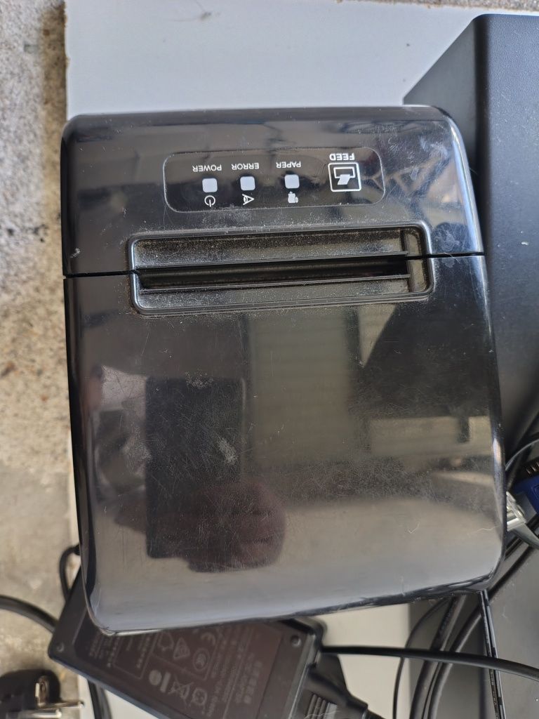 Monitor tatil vom gaveta e impressora