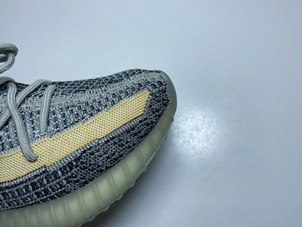 ОРИГІНАЛ 100% Кросівки ADIDAS YEEZY BOOST 350 V2 GY7657 (43-27.5см)