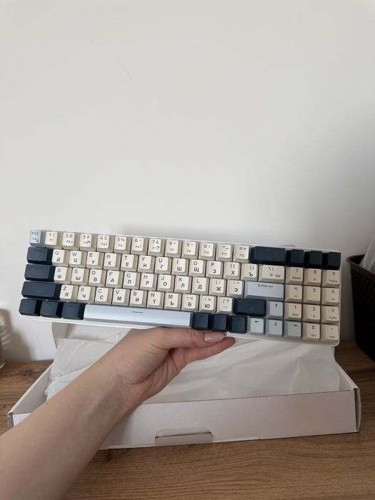 Механічна клавіатура на червоних свічах з RGB Блакитна K65 УЦІНКА!
