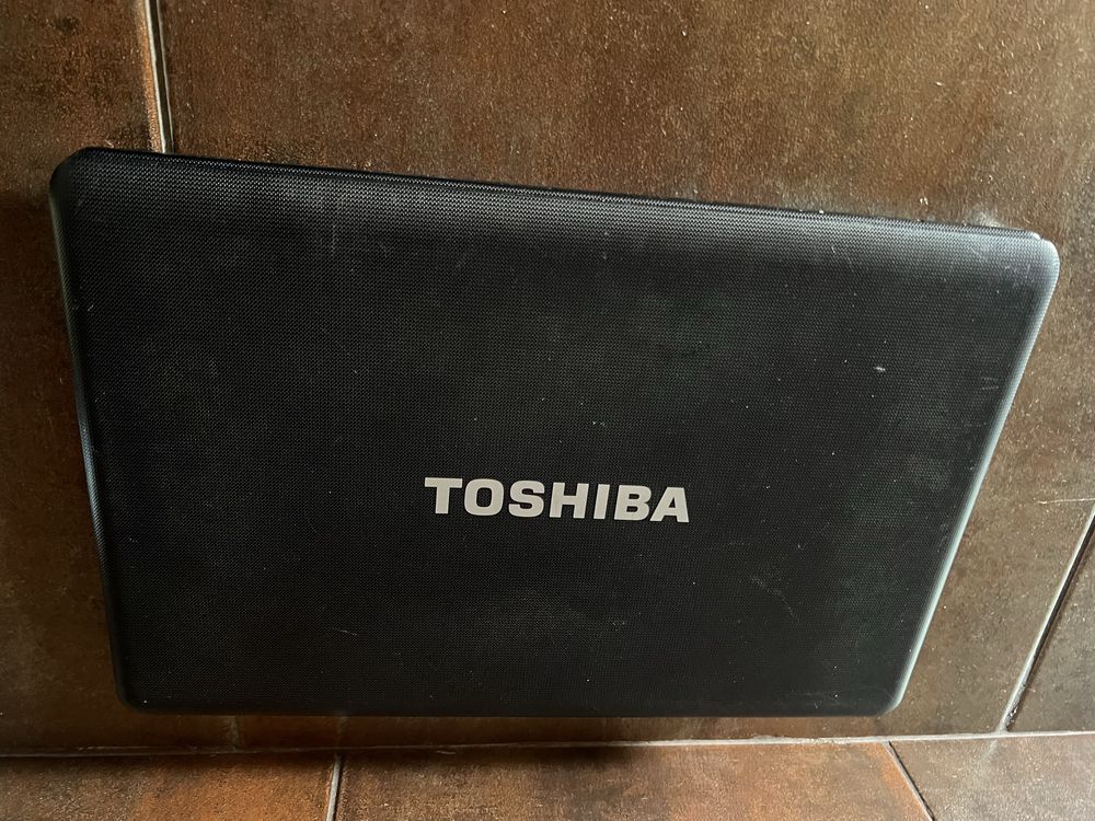 Portatil toshiba com carregador