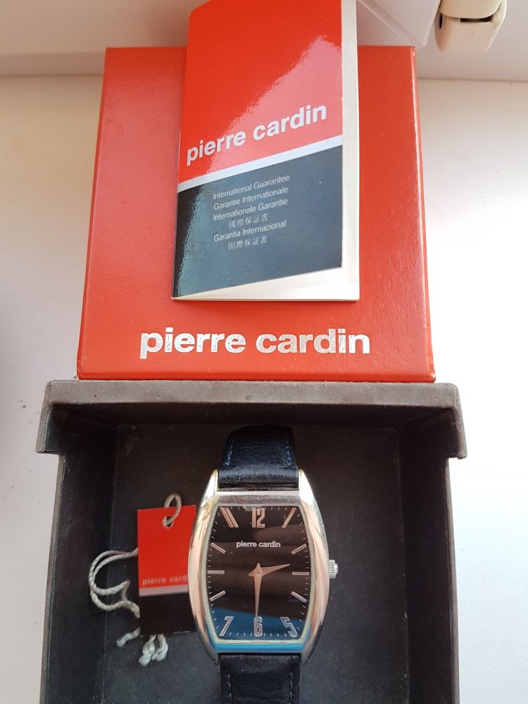 Часы Pierre Cardin. Оригинал. Торг