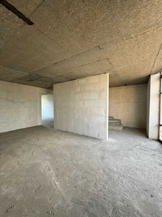 Продається Дуплекс Готовий до Ремонту неподалік центру міста!!!