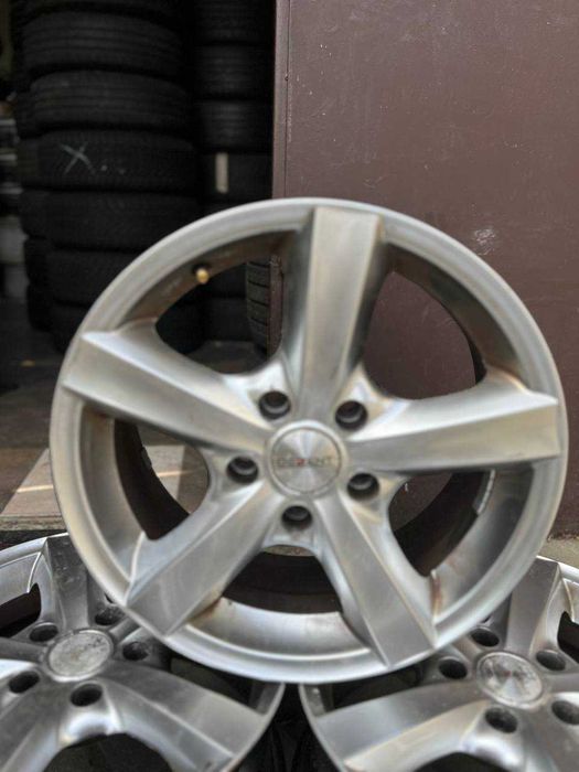 Диски Dezent  5*114.3 + шини  R16 225/55