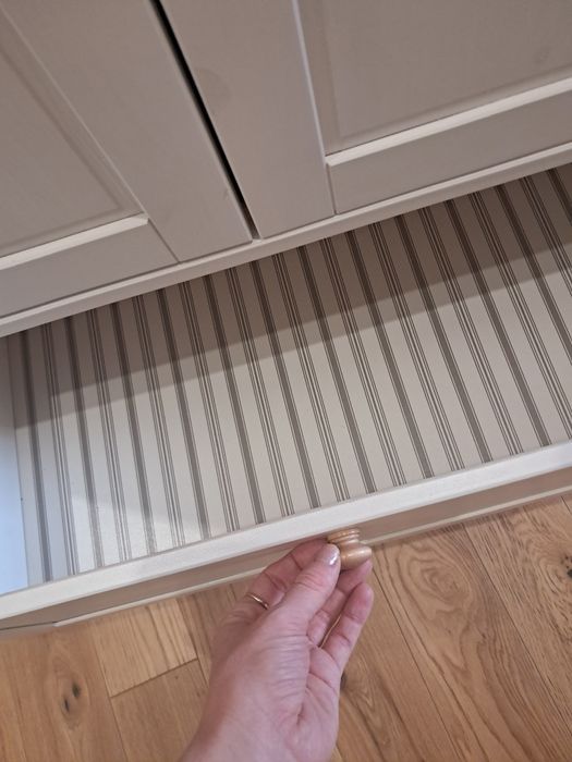 Drewniana szafa ikea sundvik dla dzieci 80