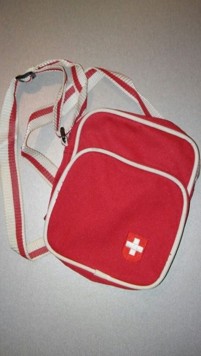 Saszetka Swiss red