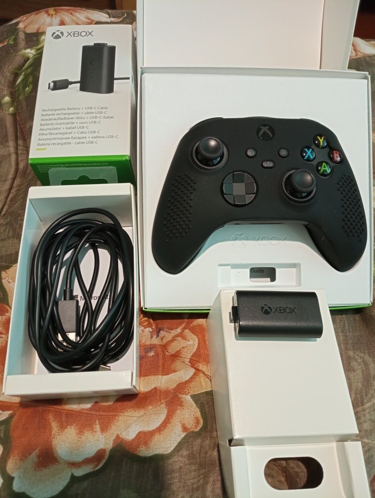 Продам Microsoft Xbox Wireless Controller