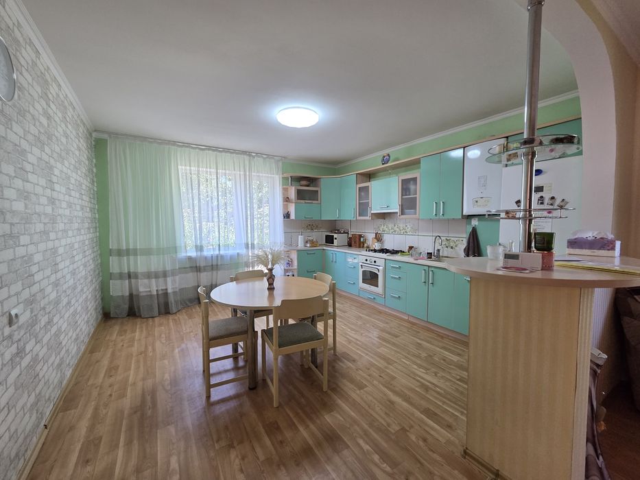 Продам чудовий новий будинок. Район Арнаутово.