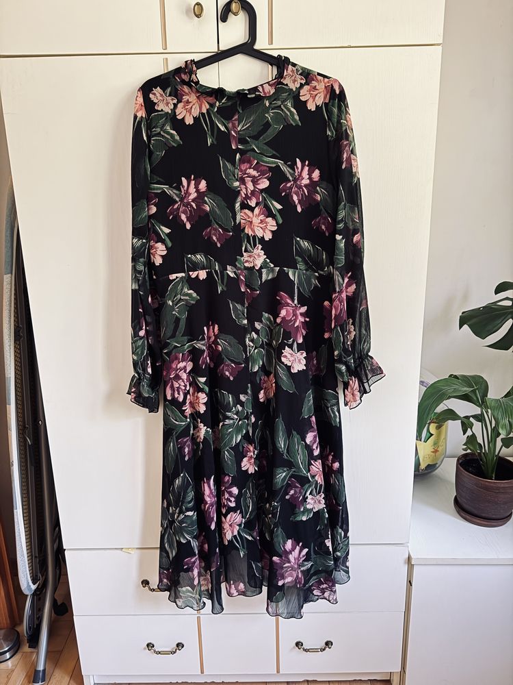 Sukienka midi w kwiaty Gatta 40 L