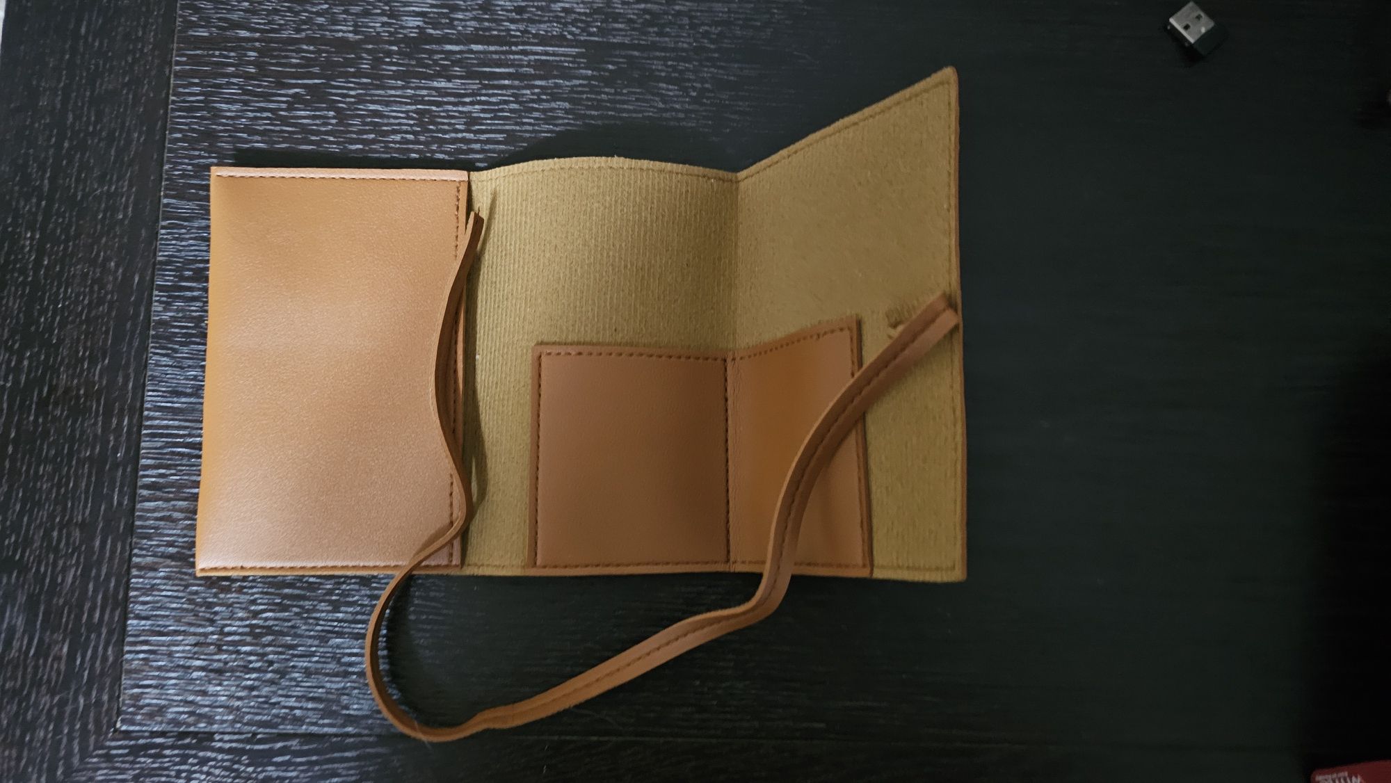 Bolsa cabos e carregadores telemóvel