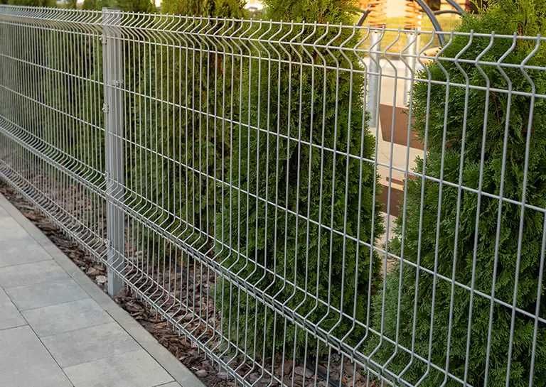 Ogrodzenie panelowe siatki siatka przęsła słupki podmurówka betonowa