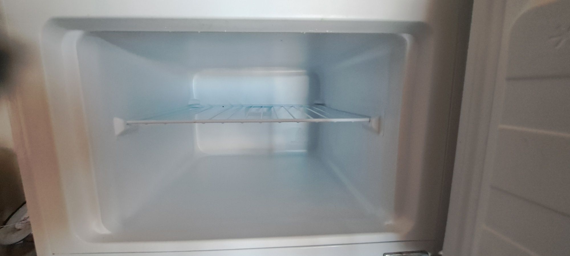 FRIGORIFICO CANDY – CDD 2145 E -  como novo
