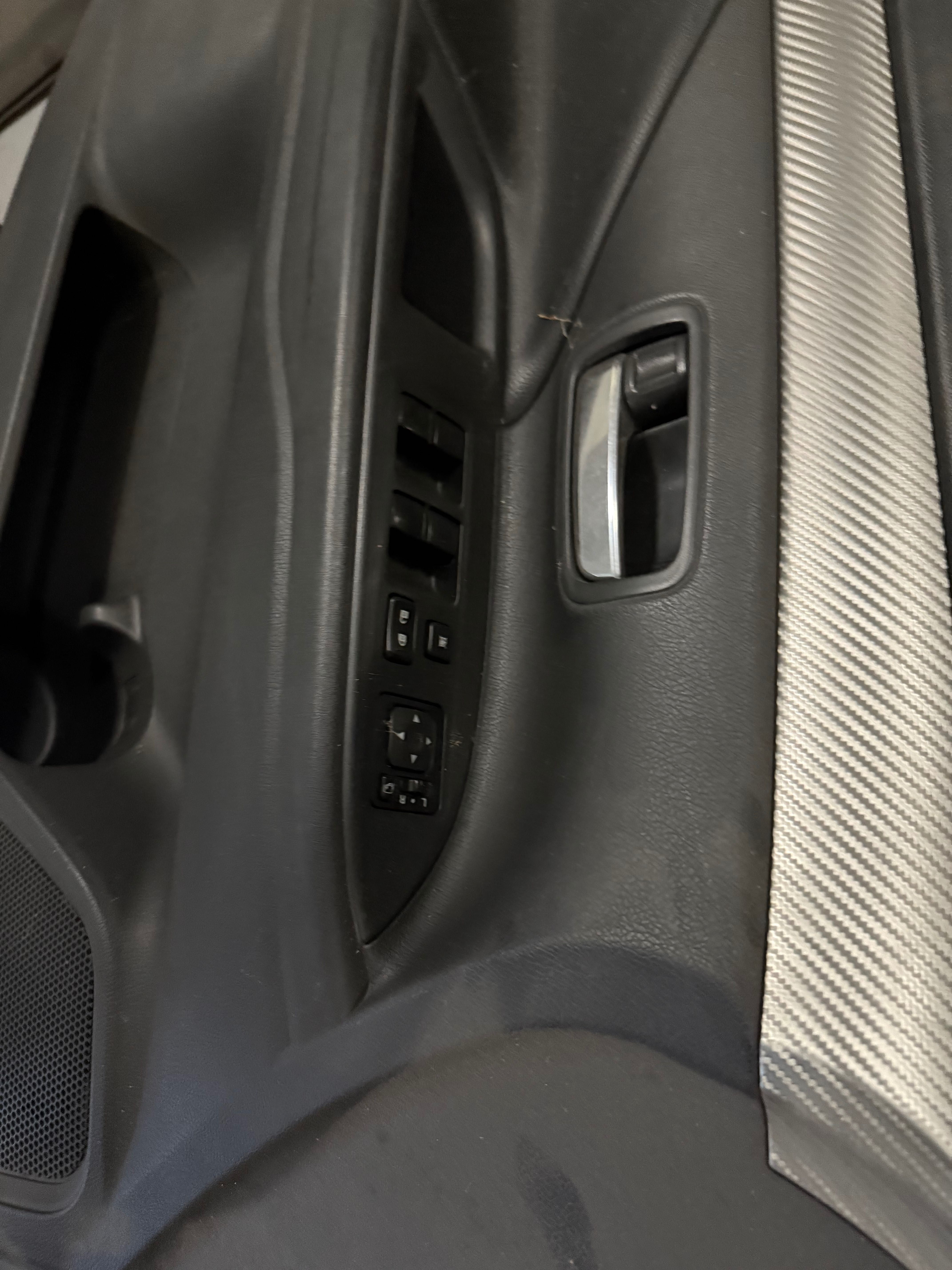 Дверні карти Mitsubishi outlander 2014 року