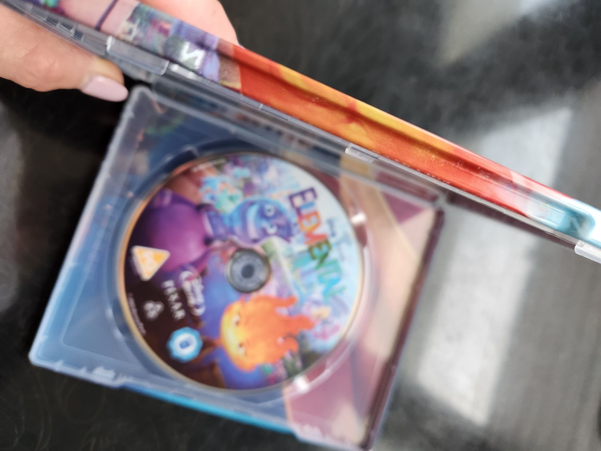 Elemental / między nami żywiołami - kolekcjonerska płyta dvd blue-ray