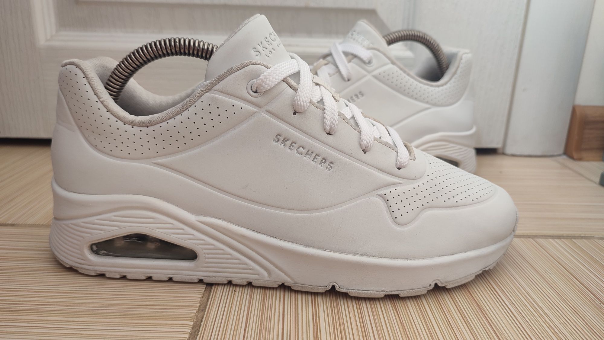 Кросівки SKECHERS LOS ANGELES, 40-42 р., 27 см