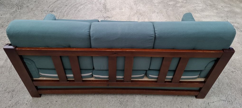 Sofa verde em pinho