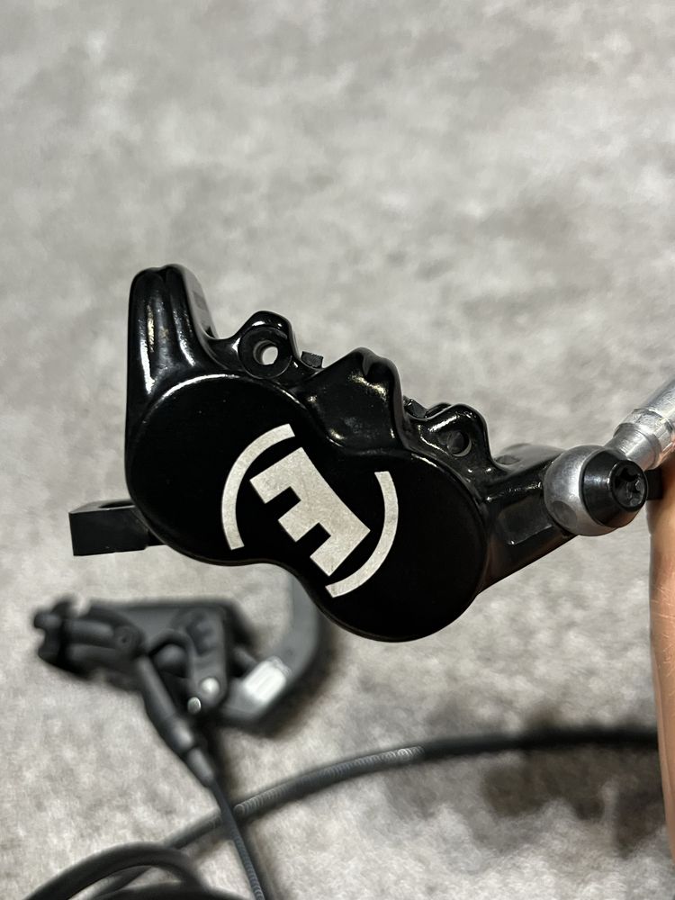 Magura mt5 (jak nowa)