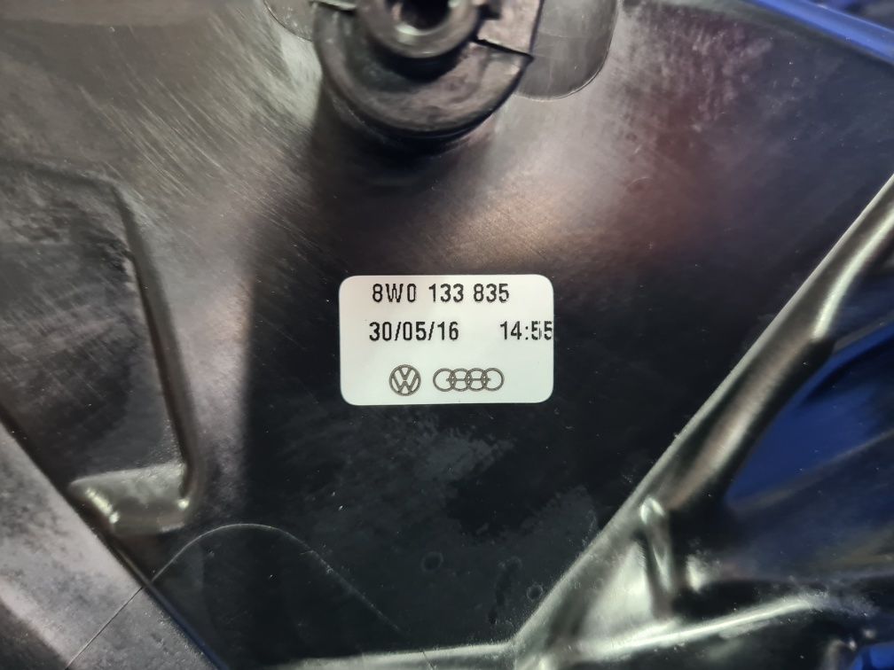 OBUDOWA filtra powietrza AUDI A4 A5 B9 8W 2.0 TFSI kompletna OEM