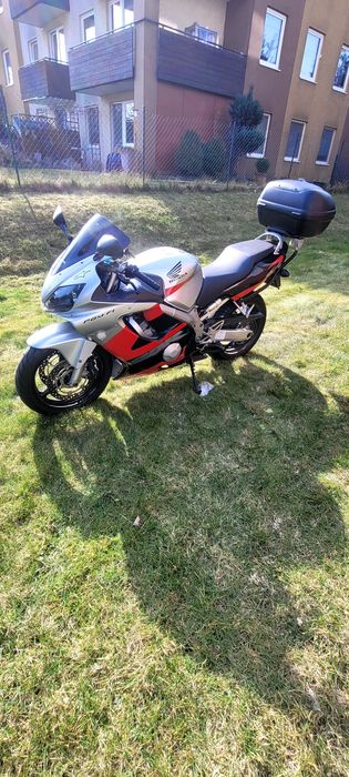 Honda cbr f4i 600