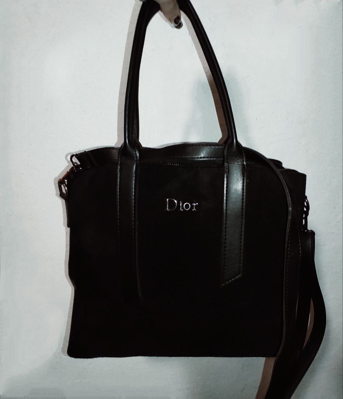Сумка чорного кольору "Dior"