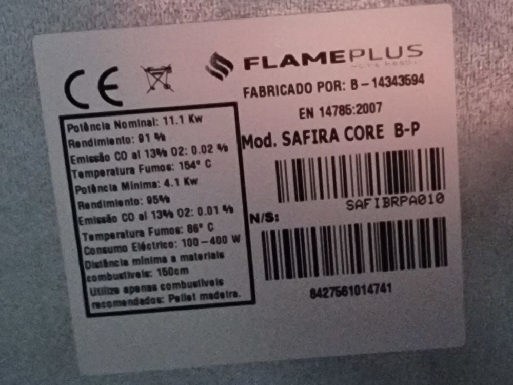 Título: Estufa de Pellets FlamePlus Safira Core B-P