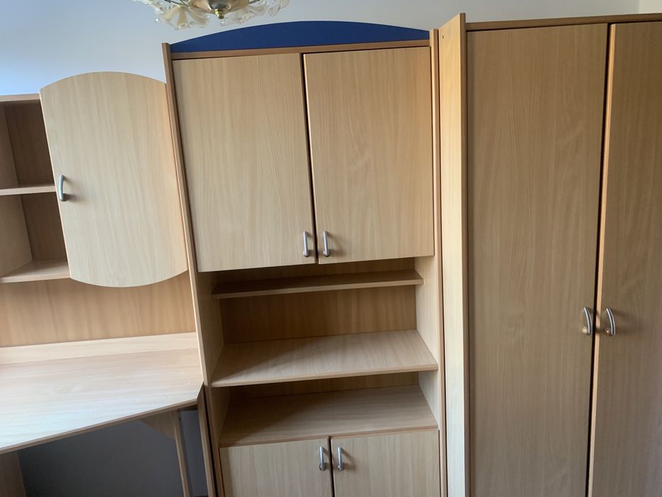 Regał młodzieżowy z biurkiem