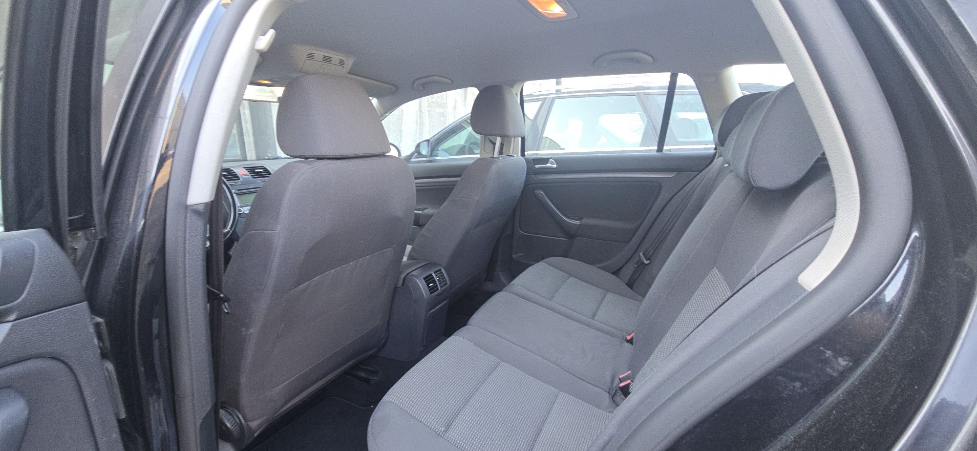 VW Golf v variant 1.9 tdi com motor avariado