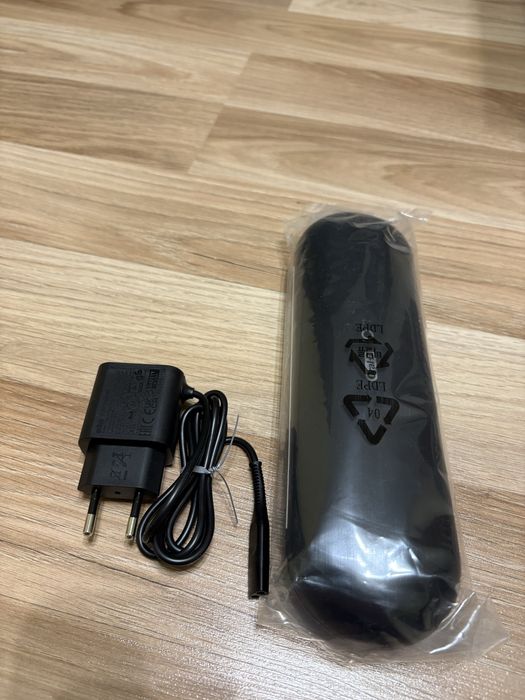 Продам чохол з зарядкою Oral-B IO. Новий, оригінал!