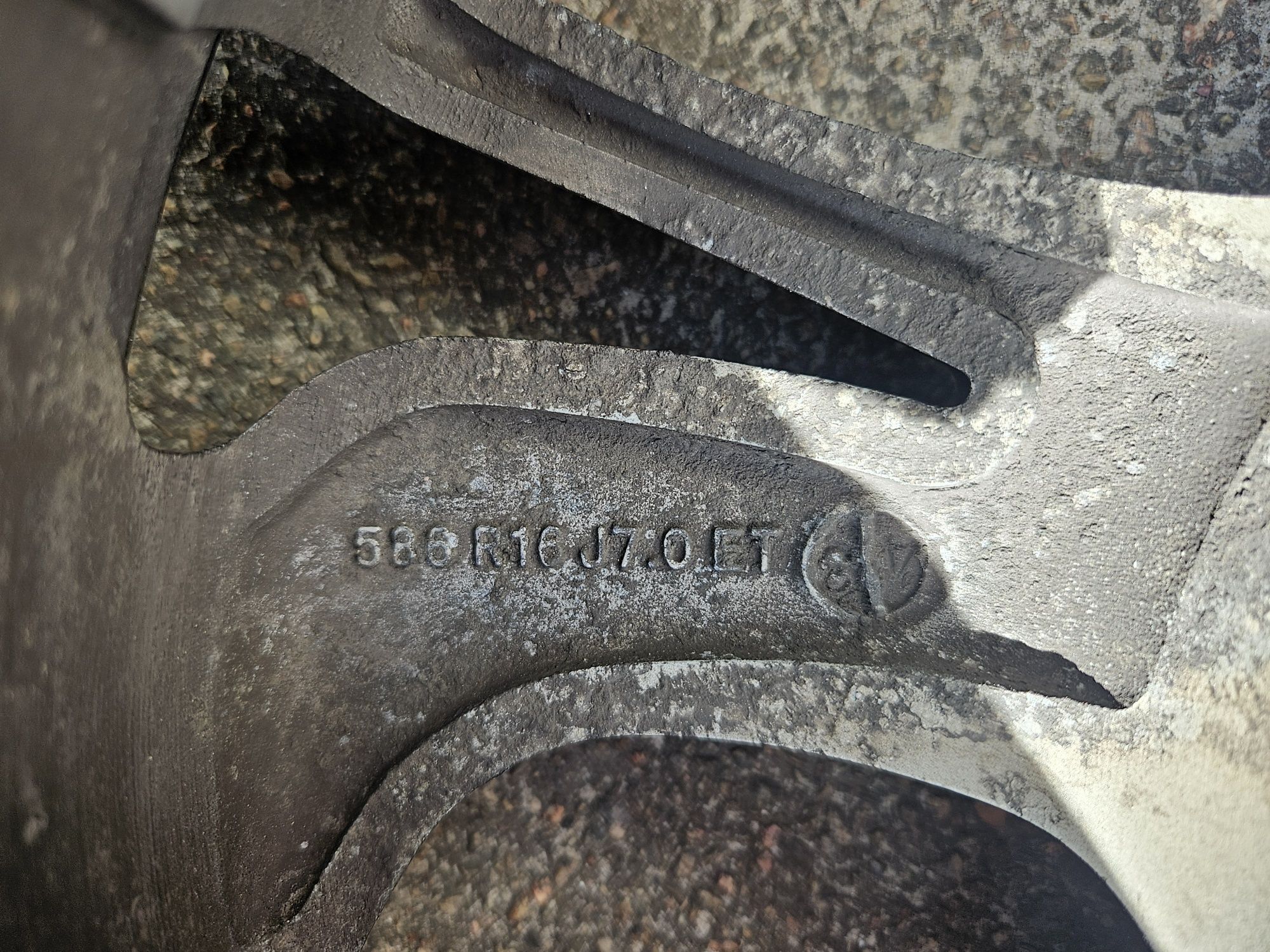 Продам диски R16