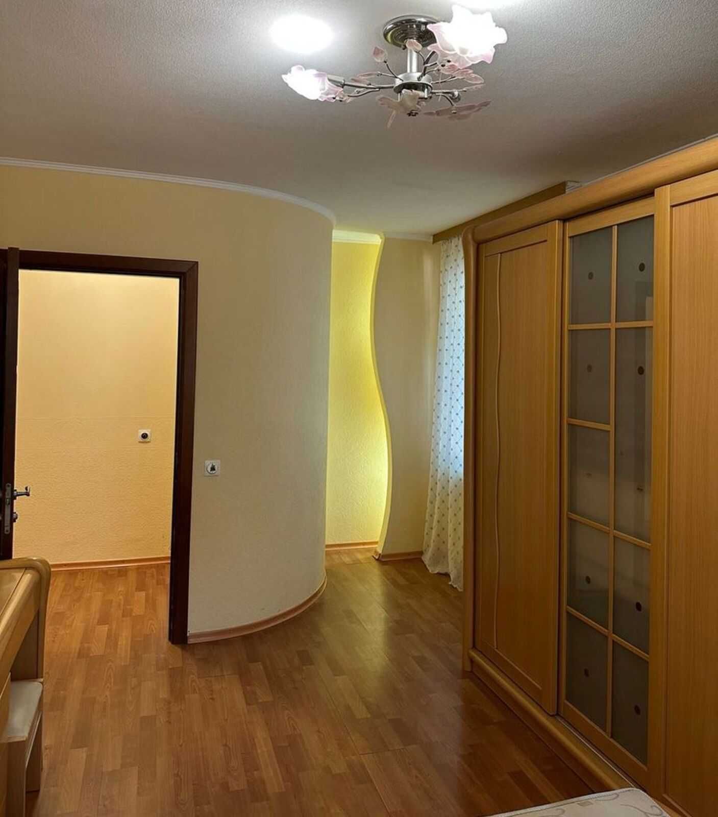 Сдам в аренду 3-к квартиру (85м2) в начале пр. Слобожанский